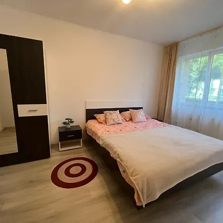Neptun Apartment *