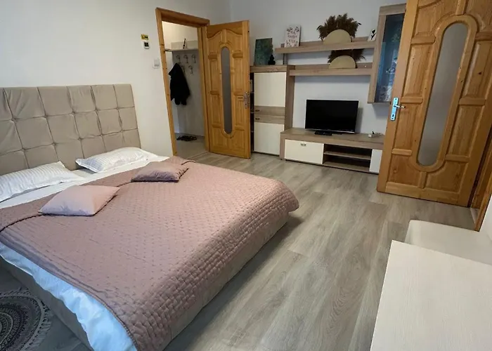 Neptun Apartament 3*